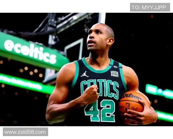 期待常规赛的融入！霍福德8中4得10分2助1帽 三分4中1