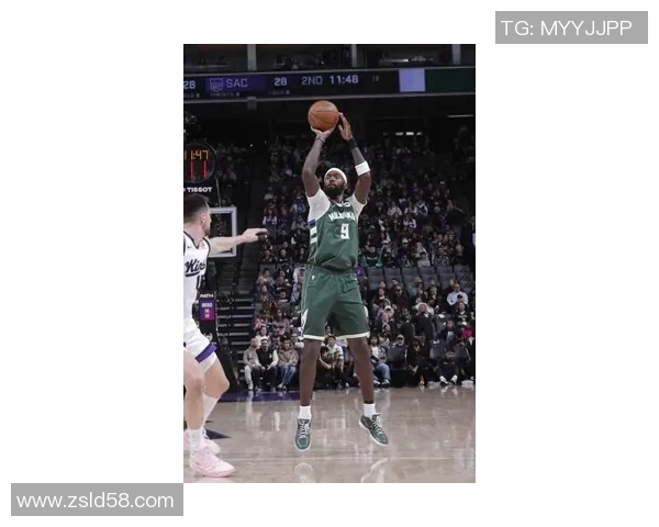 字母哥37+11雄鹿大胜送国王5连败 威少21+6拉文复出20分